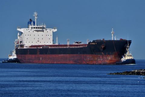 PATRICIA V in IJmuiden, 11 apr 2020
