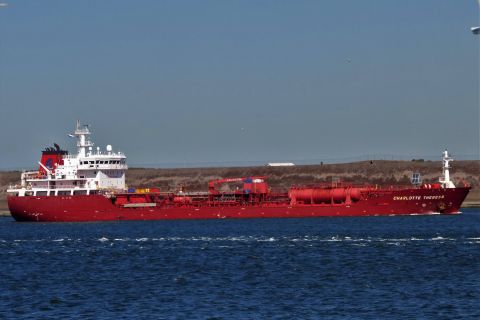 CHARLOTTE THERESA in IJmuiden, 22 apr 2020