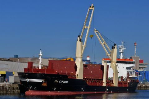 Sea Explorer in IJmuiden, 23 apr 2020