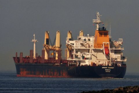 ORIENT TRANSIT in IJmuiden, 8 mei 2020