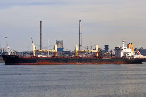 ORIENT TRANSIT in IJmuiden, 8 mei 2020