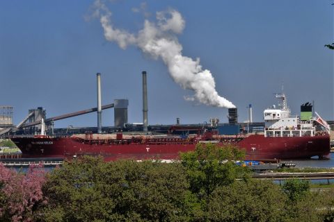 SLOMAN HELIOS in IJmuiden, 9 mei 2020