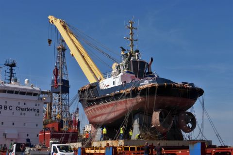 JUPITER (tug) in IJmuiden, 26 mei 2020
