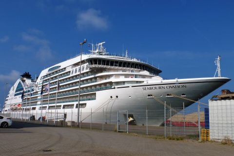 SEABOURN OVATION in IJmuiden, 17 jun 2020