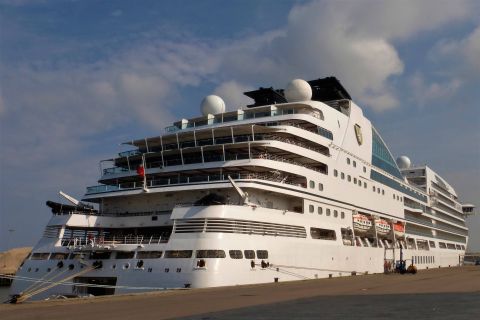 SEABOURN OVATION in IJmuiden, 17 jun 2020