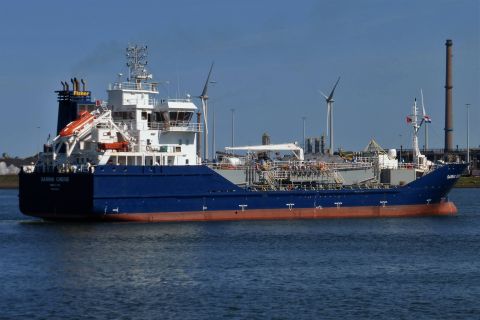 SARNIA CHERIE in IJmuiden, 23 jun 2020