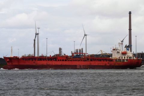 CELSIUS MANHATTAN in IJmuiden, 29 jun 2020