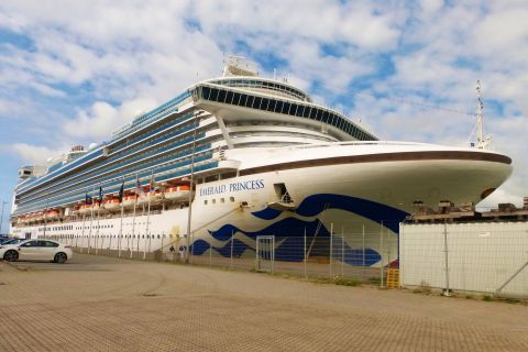 EMERALD PRINCESS in IJmuiden, 3 jul 2020